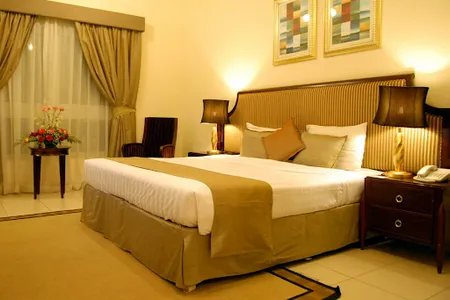 Luxury bedroom at Hor Al Anz Serviced Apartments, Deira