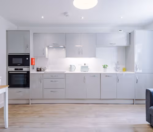 Fresh Purpose Built 2 Bedroom Apartment in Chester