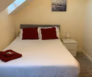 Peterhouse Close, Mayors Walk