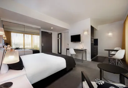 Spandauer Brucke Studio Premier Apartment