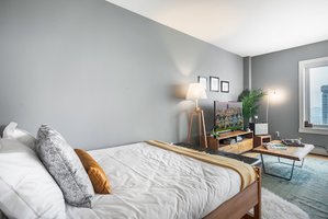 Pine Street Apartment