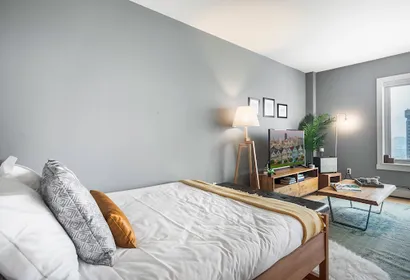 Pine Street Apartment
