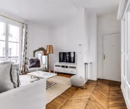 IN THE HEART OF MADELEINE AND CONCORDE