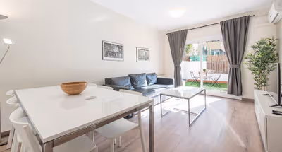 Consell de Cent Serviced Apartment