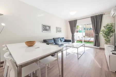 Consell de Cent Serviced Apartment