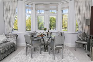 (ISA2) Central Park Suite 2S