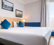 Master bedroom at La Défense Kléber , Champs Elysees