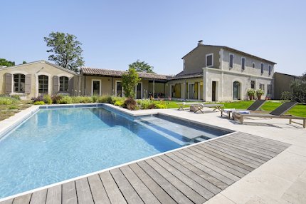 A Cozy Villa Retreat Near St Remy de Provence