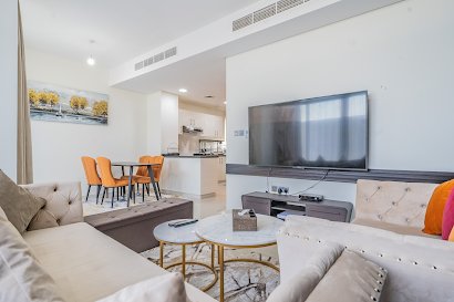 Exquisite 3BR Villa on Albizia Street