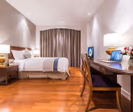 Xinzha Road Station Serviced Apartments