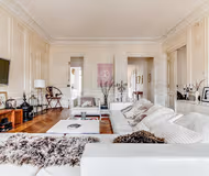 REDEFINING LUXURY OF HAUSSMANN ERA-300M2 LOUVRE ELEGANCE