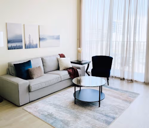 Living Area - 1 Bed Apartment (886sqft)