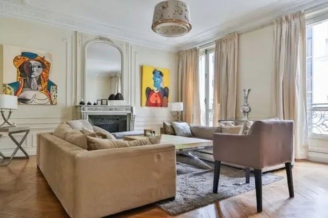 A 220SQM HAUSSMANN JEWEL ON THE CROWN OF CHAMPS ELYSEES