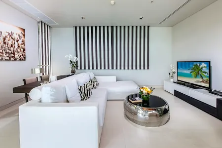 A Delicate and Beautiful Paradiso Villa in Phuket