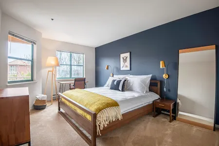 Brannan St Apartment