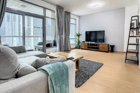 Stunning Blakely Tower Apartment
