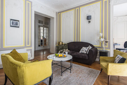 AN ELEGANT SPACE OF 160M2 IN CHAMPS ELYSEES