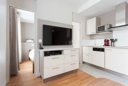 Rue de Chaillot Serviced Apartment