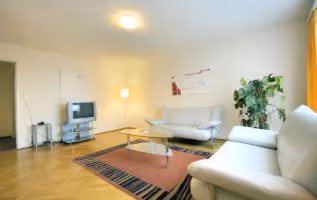 Weinbergstrasse Apartments, University Quarter