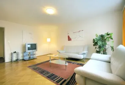 Weinbergstrasse Apartments, University Quarter