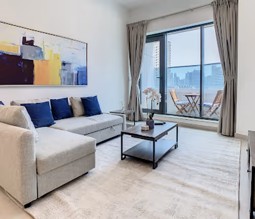 Sleek The Bay Apartment