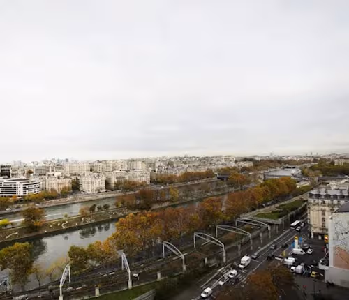 100M2 QUAI DE GRENELLE VIEWS FROM 15TH FLOOR
