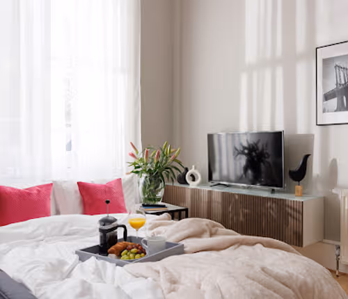 Durnford Street Apartment with a Mezzanine near Royal William Yard