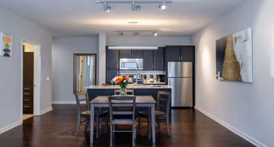 Akard Street Serviced Apartment