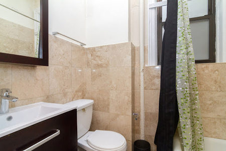 Family bathroom at East 14th Street Furnished Apartment, Union square