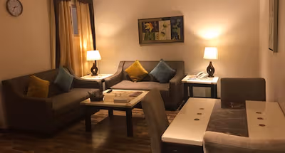 Zuhair Ibn Abi Salma Street Apartments