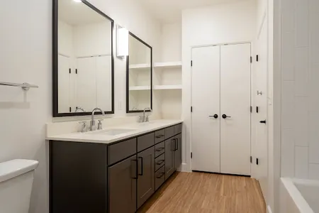 Art Dilly Drive Service Apartment