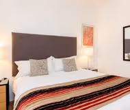 Escala Hotel & Suites II