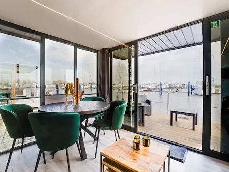 Volendam Serviced Apartments