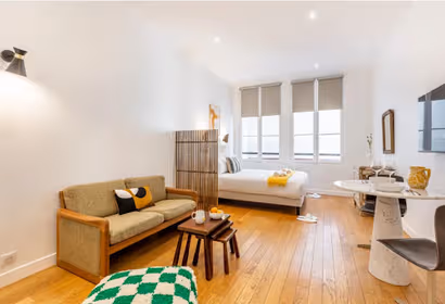 MADELEINE STUDIO AT RUE DUPHOT