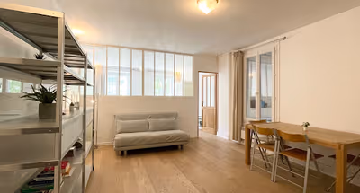 Dining area at WR - Dupetit-Thouars
