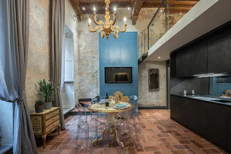 LAVISH ABODE TO RETREAT&REST IN TRUE ITALIAN STYLE