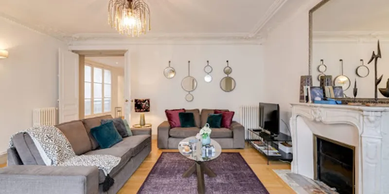 200M2 TOP FLOOR  LA MADELEINE CHAMPS ELYSEES