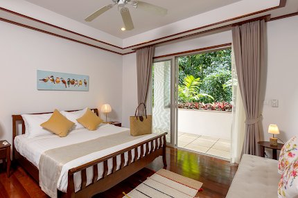 Handsome Villa Near Kata Beach