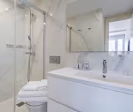 Pl. de Colón Serviced Apartment