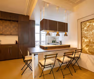 French Elegance on Ave Bourdonnais - Eiffel