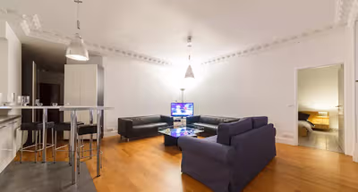 THE NORTH OF TUILERIES RIGHT NEXT TO PLACE VENDOME