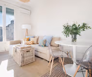 Diputacio Serviced Apartment