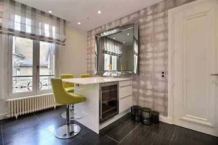 A SIGNAURE LUXURY ON CHAMPS DE MARS ALMA MARCEAU
