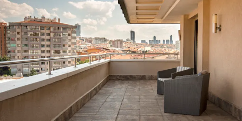 Jose Marti Street Service Apartment