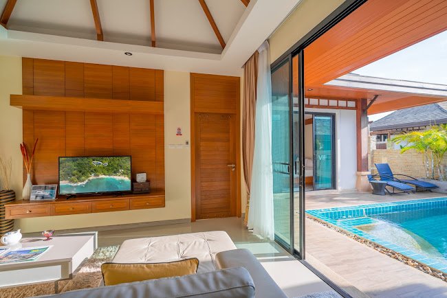 Family Villa Apartment in Rawai Beach