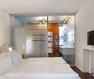 Belfort Master Suite with balcony