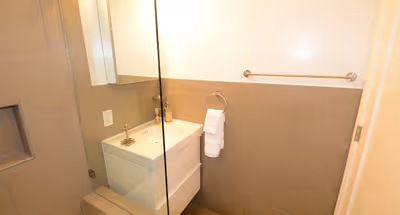 Taylor Street Serviced Apartment