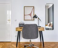 Charl Serviced Apartment