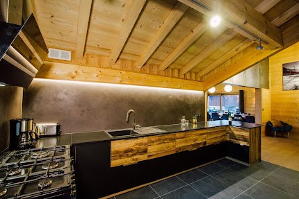 The Perfect Ski Retreat in the Heart of Town