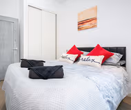 King sized bedroom at Crescent Properties